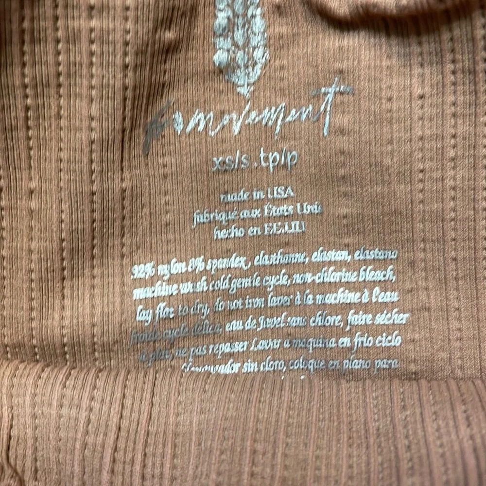 Free People Movement Good Karma High Rise Crop Leggings Desert Dune XS/S NEW - Picture 4 of 4